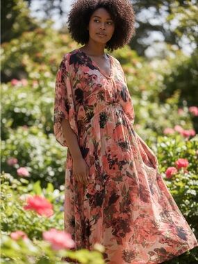 CREAM Floral plus size  V-Neck Maxi Dress in Coral and Black size 46
